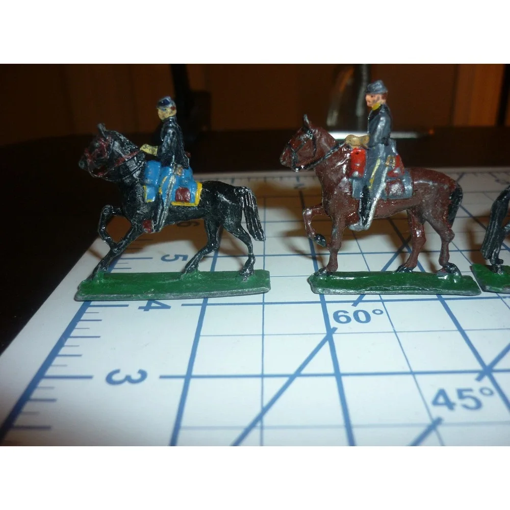 Vintage SAE Lead Cavalry Soldiers Lot 8pc Civil War Union Confederate Toy 2in